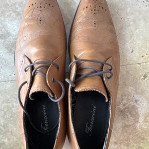 Dress shoes